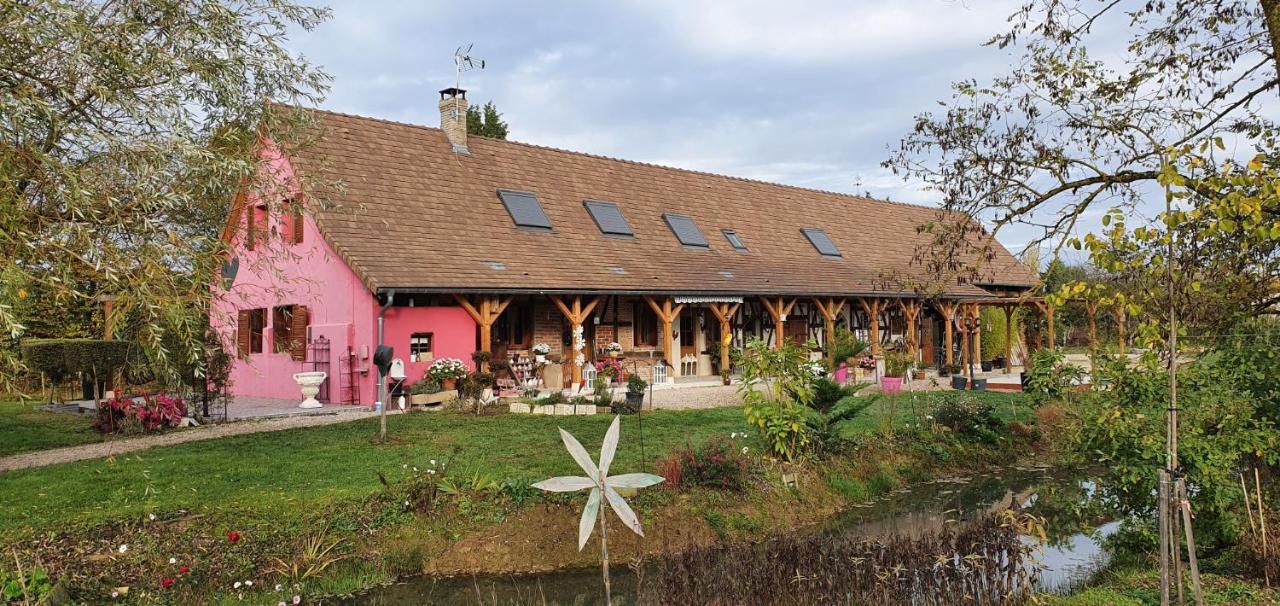 La Maison Du L.A.C. Simard Esterno foto