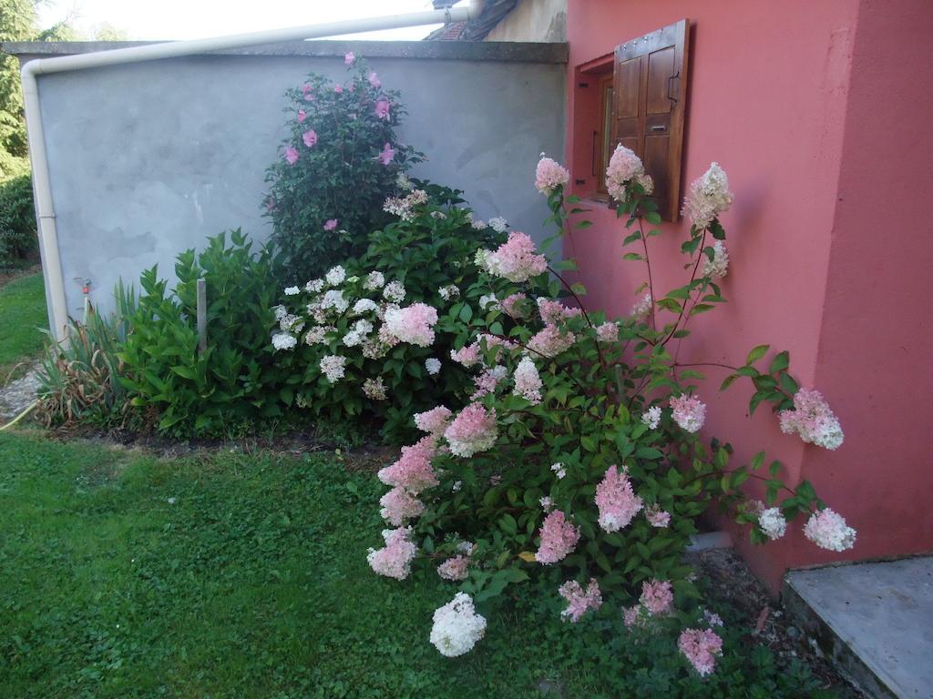 La Maison Du L.A.C. Simard Esterno foto